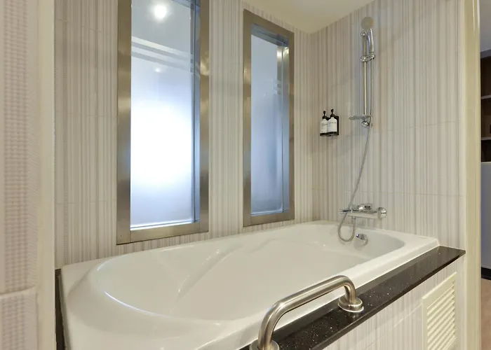 Jal Hotel 4*