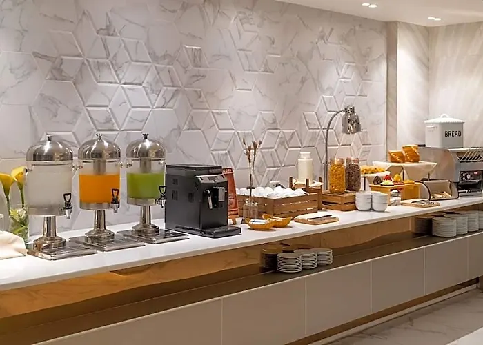 Hotel Jal 4*